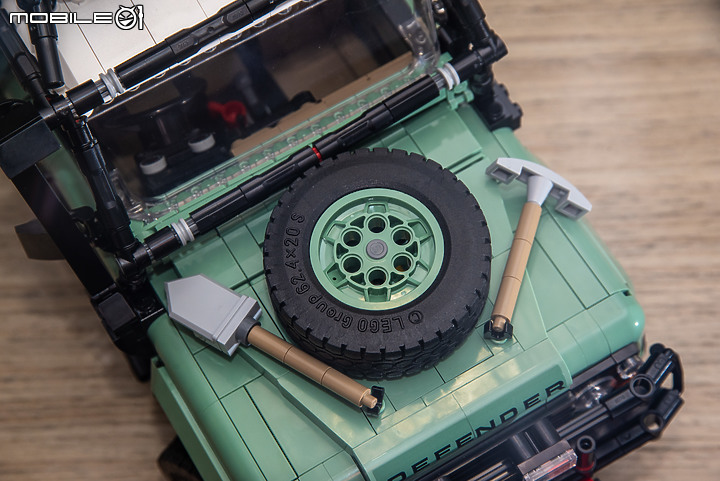 【搶先開箱】4/1號開賣!樂高LEGO 10317 Land Rover Classic Defender 90!