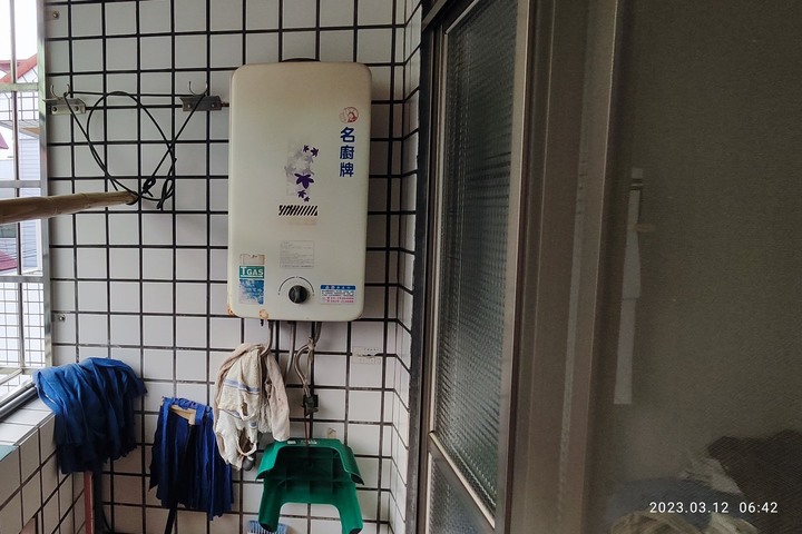 想換台新的室內型熱水器，插座直線距離5公尺，安裝怎麼辦？