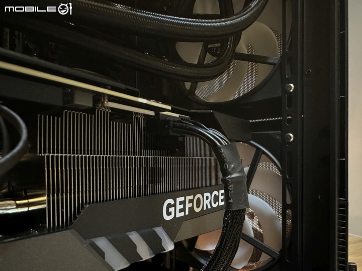 短小精悍!全漢 Hydro PTM X PRO 1000W ATX3.0 白金 電源供應器