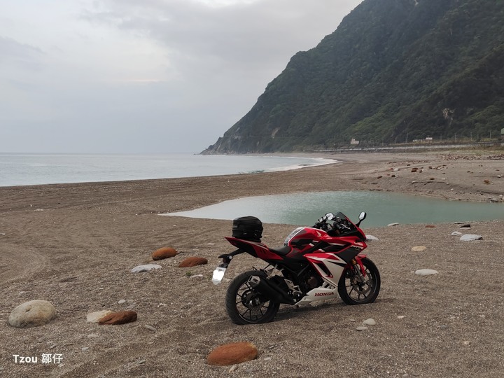 寂夜繞圈——夜晚送禮與浪漫夜間旅行