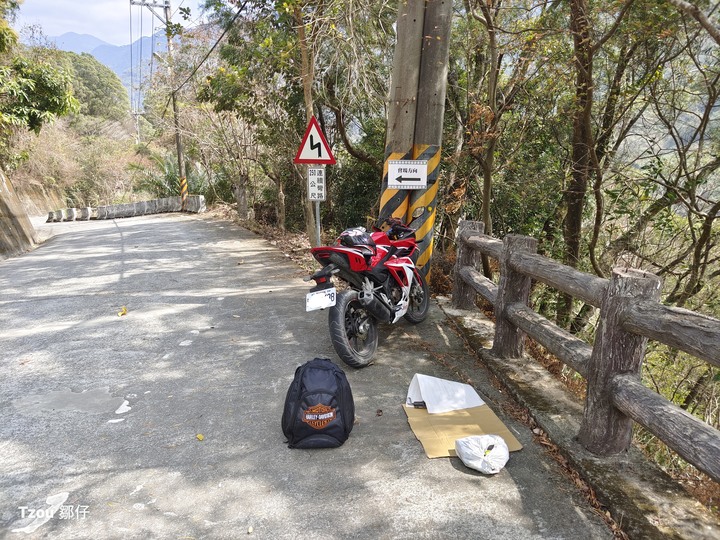 原野燕居環島騎旅 Part3－－拉阿魯哇族美蘭聖貝祭與高腳屋民宿燕居