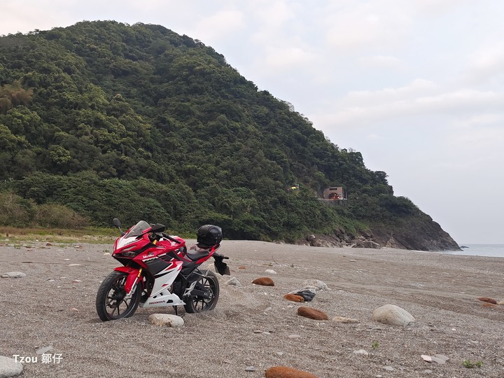 寂夜繞圈——夜晚送禮與浪漫夜間旅行