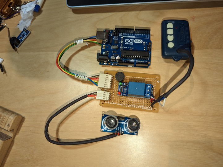 2023 新增鐵捲門防壓 DIY use 超聲波 Arduino HC-SR04