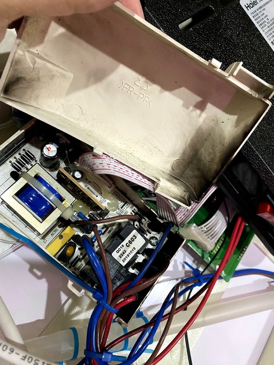 用最沒負擔的方式喝水:海爾頂級瞬熱式飲水機簡易DIY