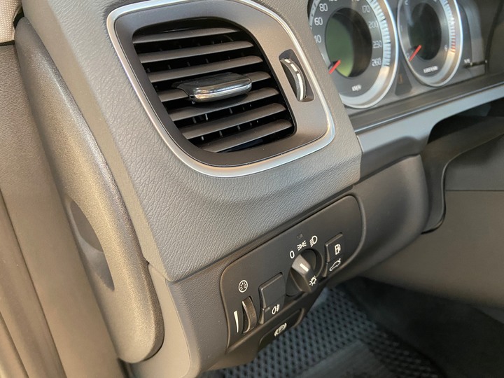 中古車的第一次內裝清潔