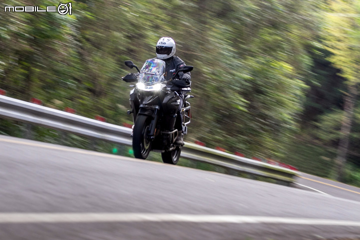 TRIUMPH Tiger 1200 GT Explorer試駕|外在野內在狂 英倫特調旗艦多功能車!