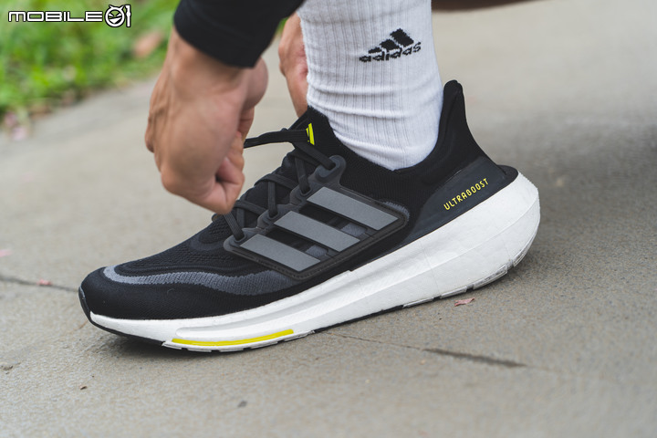 adidas UltraBOOST Light 跑鞋評測報告|邁向下個10年,這塊BOOST變輕了!