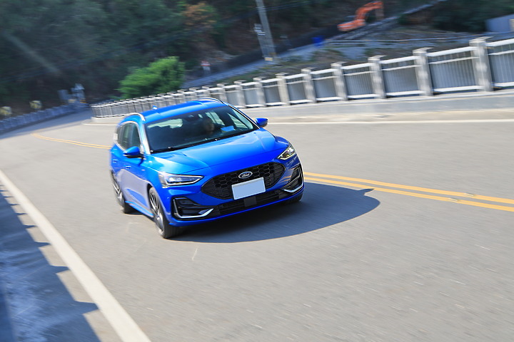 點我看大圖 (映像旅行) 隨心所向、山海隨行in台東高雄 feat. Ford Focus Wagon ST-Line Vignale