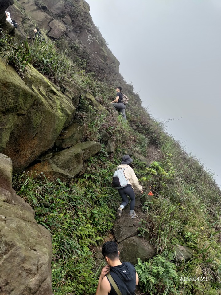 雲霧圍繞的劍龍稜初體驗