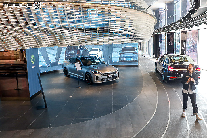 【採訪】Kia 韓國「Kia360」品牌體驗中心 & 旗艦展間參訪!