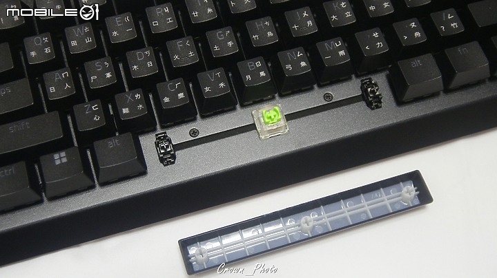 Razer BlackWidow V4 Pro 雷蛇黑寡婦蜘蛛幻彩版 把玩心得