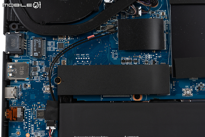 MSI Stealth 15 A13V 測試報告|兼具工作與娛樂效能的薄型筆電