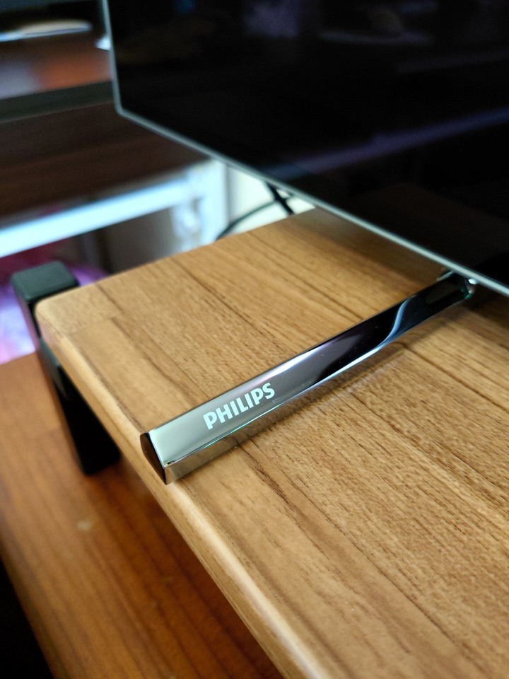 PHILIPS 55OLED707開箱