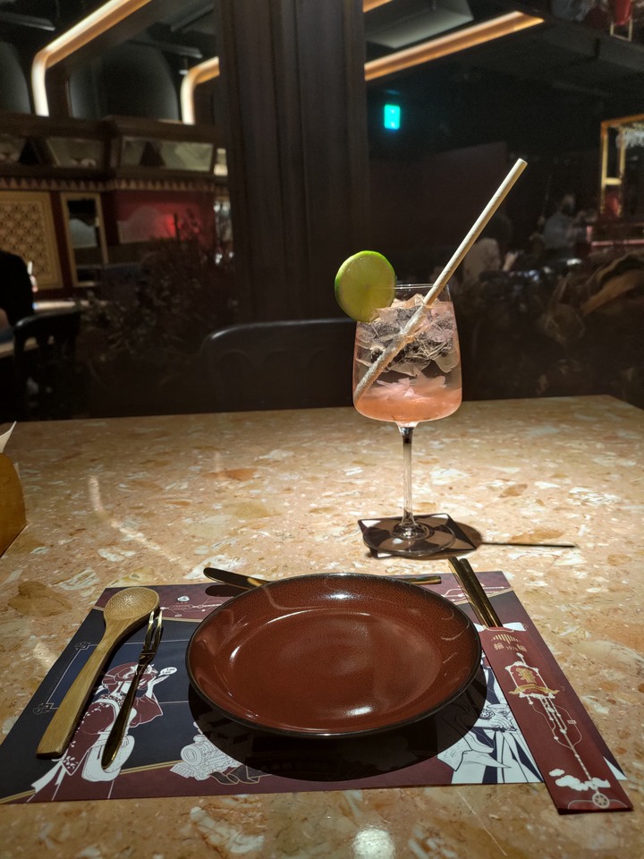 點我看大圖 輪輪1976下午茶-箱食の旅,限時試乘