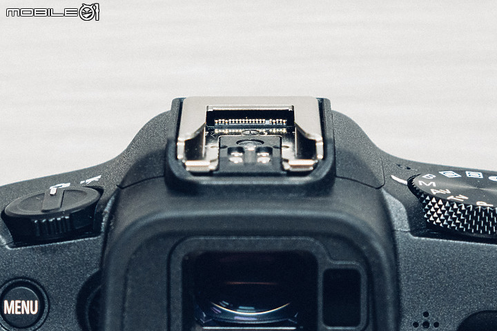 Canon EOS R8 評測報告｜性價比至上 既輕巧更有料！