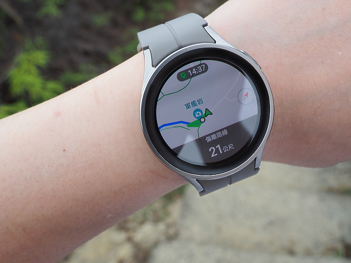 三星 Galaxy Watch5 Pro 不僅能隨時了解身體狀況 更是伴你戶外運動的好夥伴