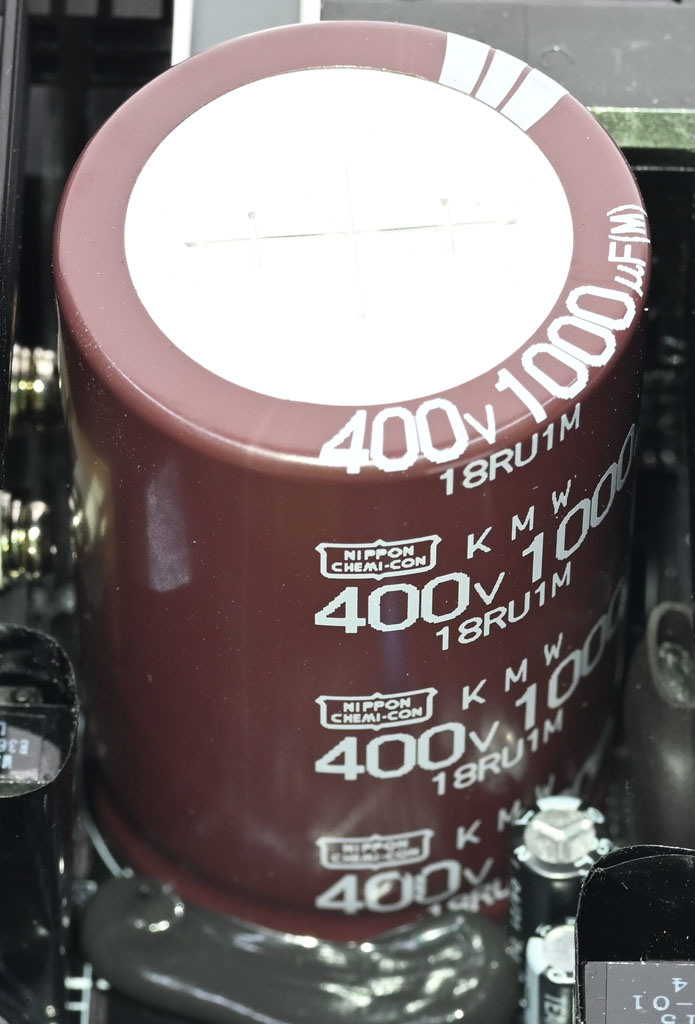 點我看大圖 GIGABYTE技嘉UD1000GM PG5(REV. 2.0) 1000W金牌全模組化電源開箱