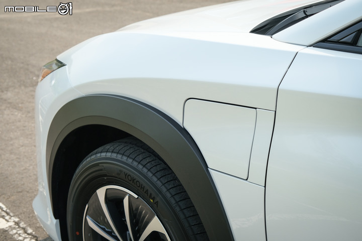 Lexus RZ450e 試駕|豪華電動休旅之表率!