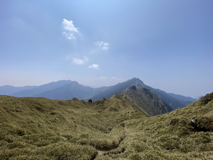 「瑜伽越野跑」能高主峰 漫遊探訪