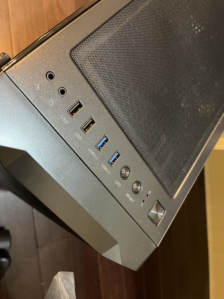 想問電腦二手販售價值 ．．．