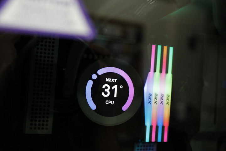 裝機回顧：2022年。NZXT 那個有點潮但 也只是有點潮的牌子。