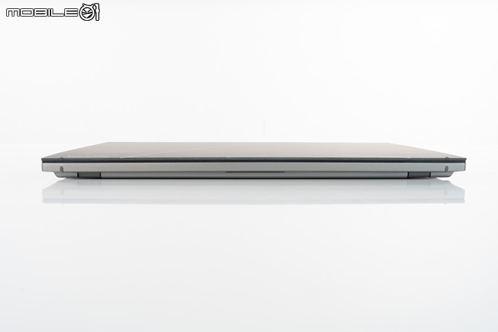 ASUS Zenbook S 13 OLED（UX5304） 測試報告｜超越極致輕薄的美學筆電