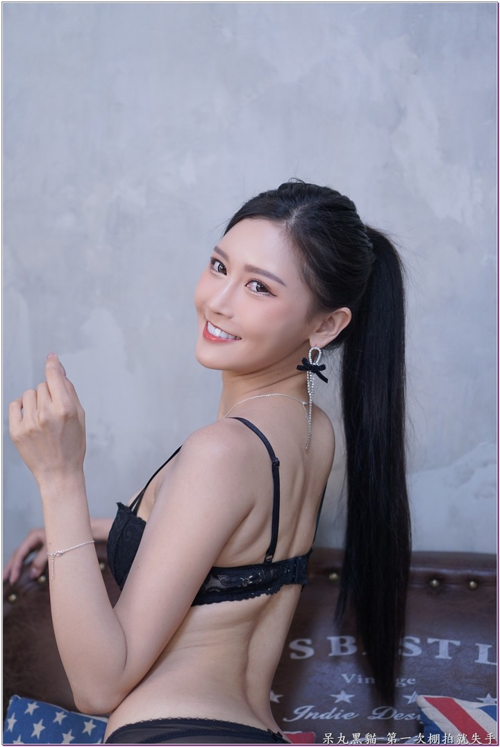 第一次棚拍就失手 ~ 初次才是最美 許玲玲