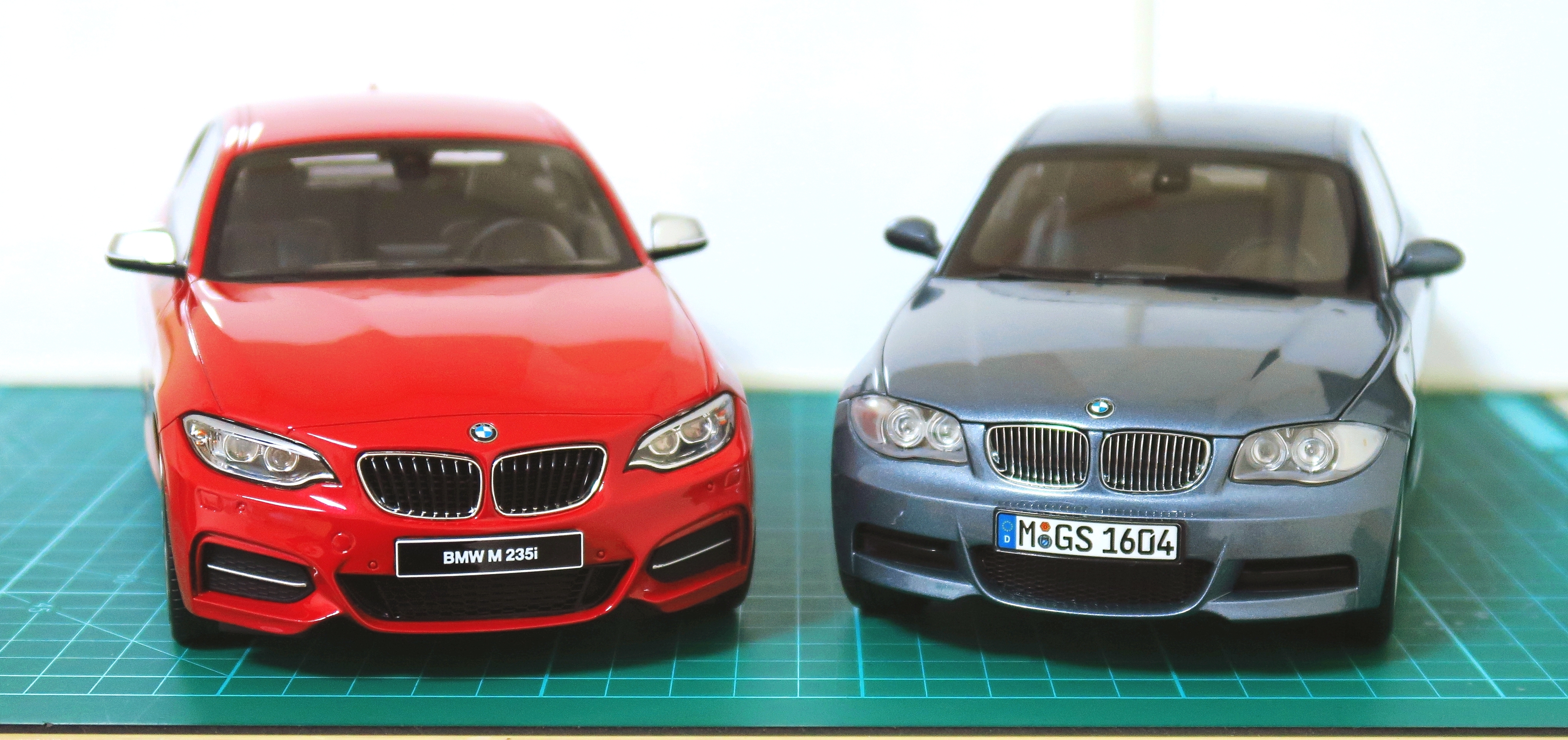 點我看大圖 汽車模型分享 1/18 KYOSHO BMW E82 135i COUPE