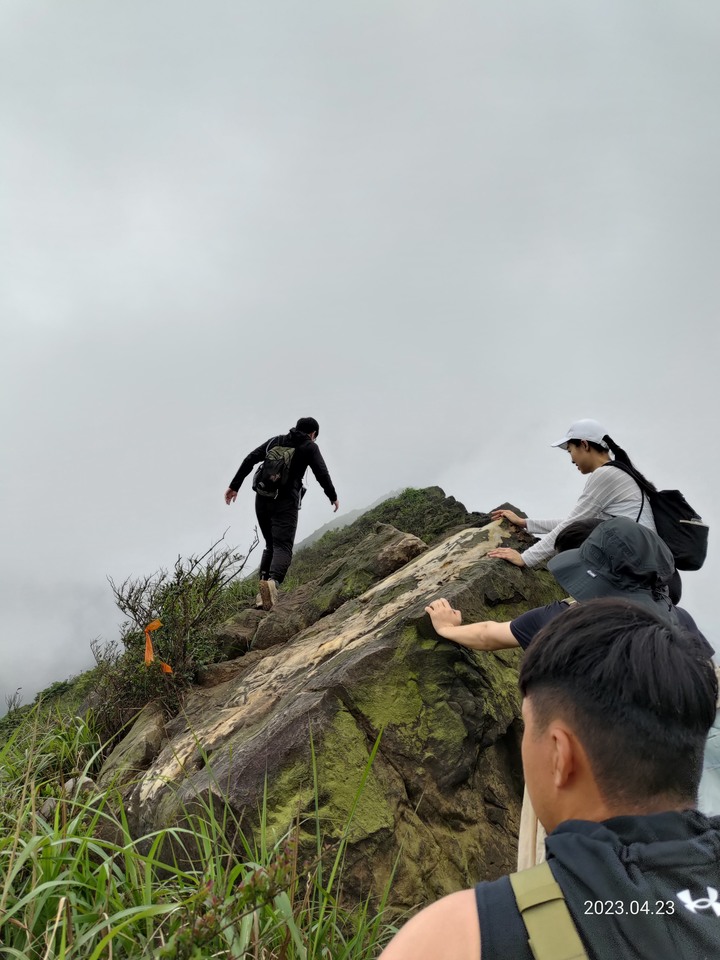 雲霧圍繞的劍龍稜初體驗