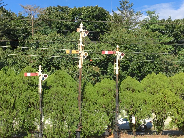 搭「城際列車」騎訪傳說中到不了的-山里車站