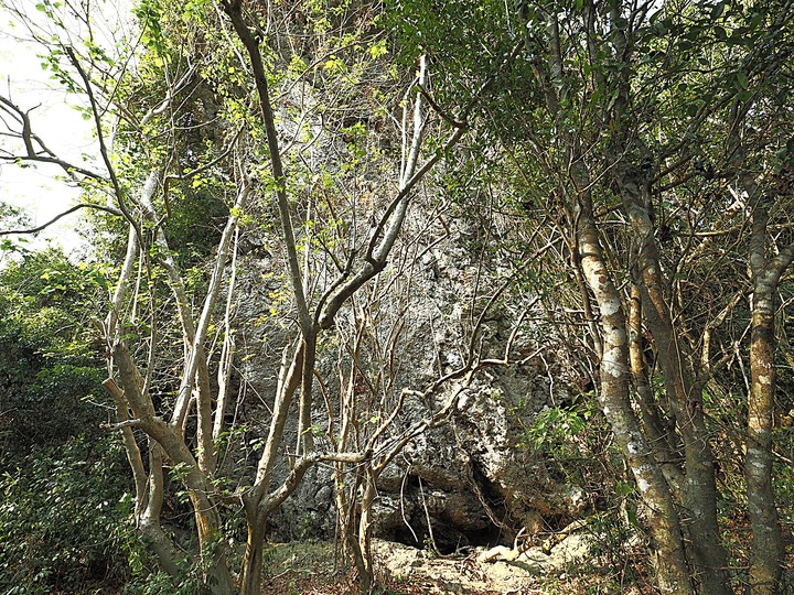 鵝鑾鼻燈塔、社頂公園、恆春城【四座城門、猴洞山、廣寧宮、天后宮、阿嘉的家】，還有特色河豚料理 — 「斯卡羅」場景【1867年羅妹號事件】 — 恆春半島歷史場景旅程之一