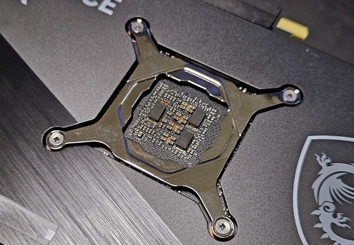 真的香~微星 RTX 4070 Ti Gaming x Trio 開箱