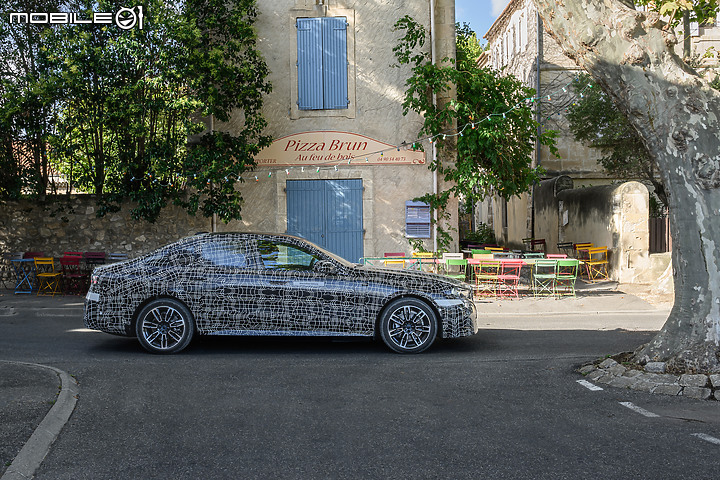 【海外情報】BMW i5 釋出更多資訊,雙動力、最大馬力590hp!