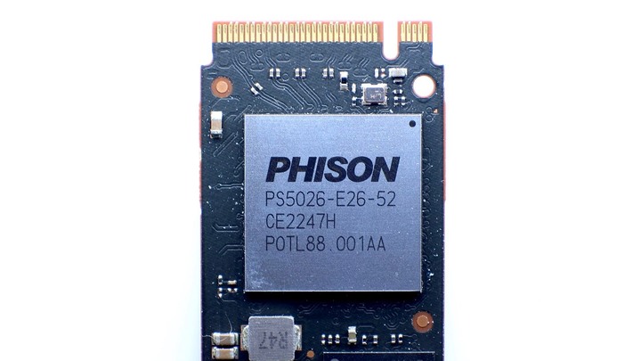 搶先體驗單條 12GB/s 的怪物，Micron Crucial T700 2TB，PCIe Gen5 x4 SSD