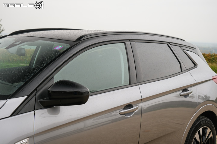 Opel Grandland 德國試駕｜小排氣量高效動力、中型休旅車市場新面貌！