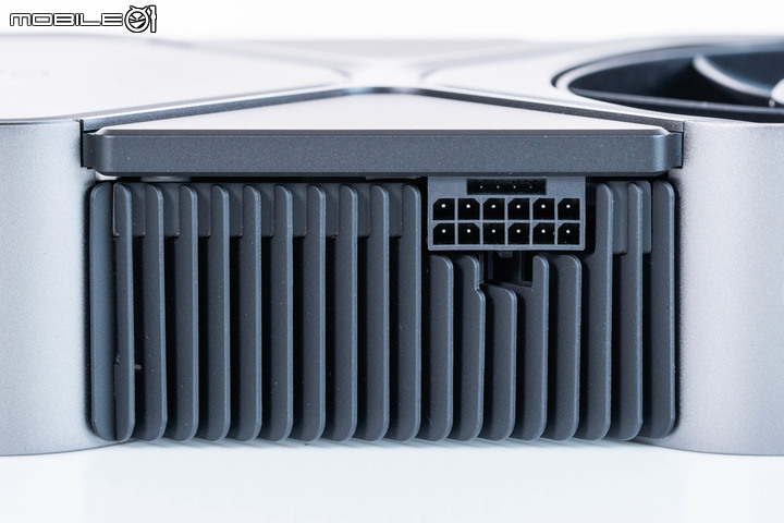 NVIDIA GeForce RTX 4070 FE 創始版顯示卡開箱實測 效能功耗表現均亮眼的新世代主力顯卡