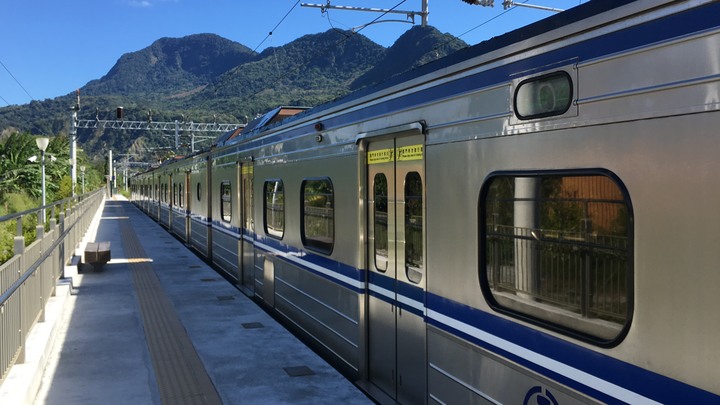 搭「城際列車」騎訪傳說中到不了的-山里車站