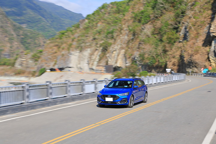 點我看大圖 (映像旅行) 隨心所向、山海隨行in台東高雄 feat. Ford Focus Wagon ST-Line Vignale