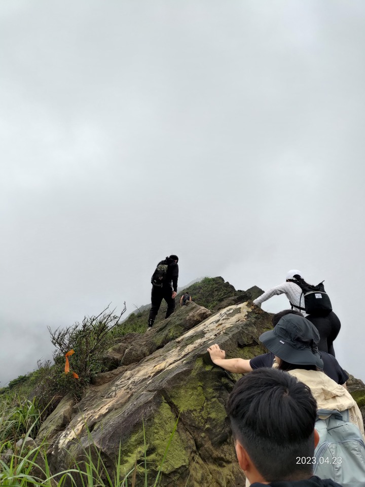 雲霧圍繞的劍龍稜初體驗
