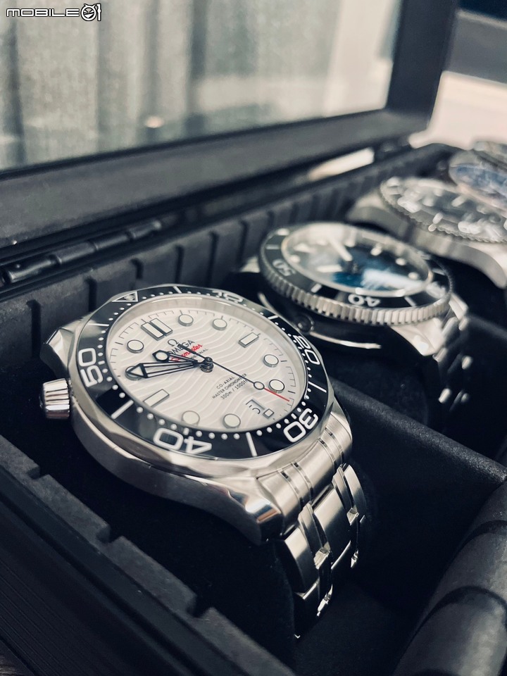 「分享」Omega seamaster 300 diver -白面鋼帶