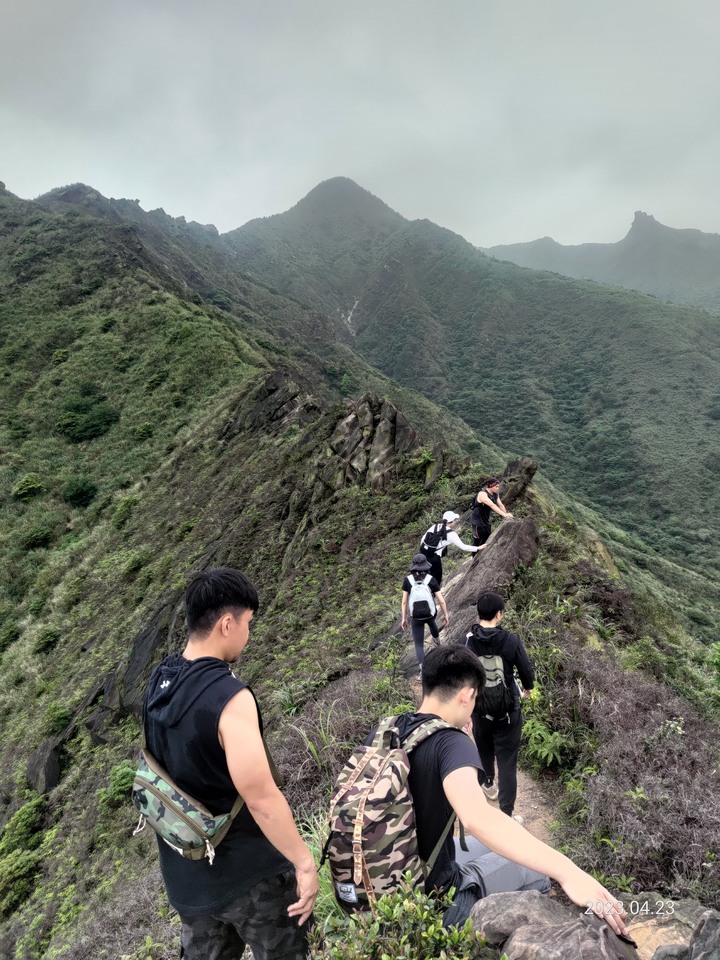 雲霧圍繞的劍龍稜初體驗