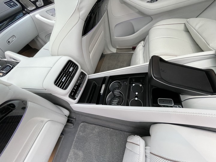 Mercedes-Maybach GLS600