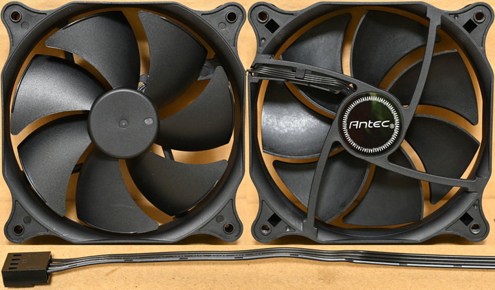 Antec P20CE無透側版機殼開箱