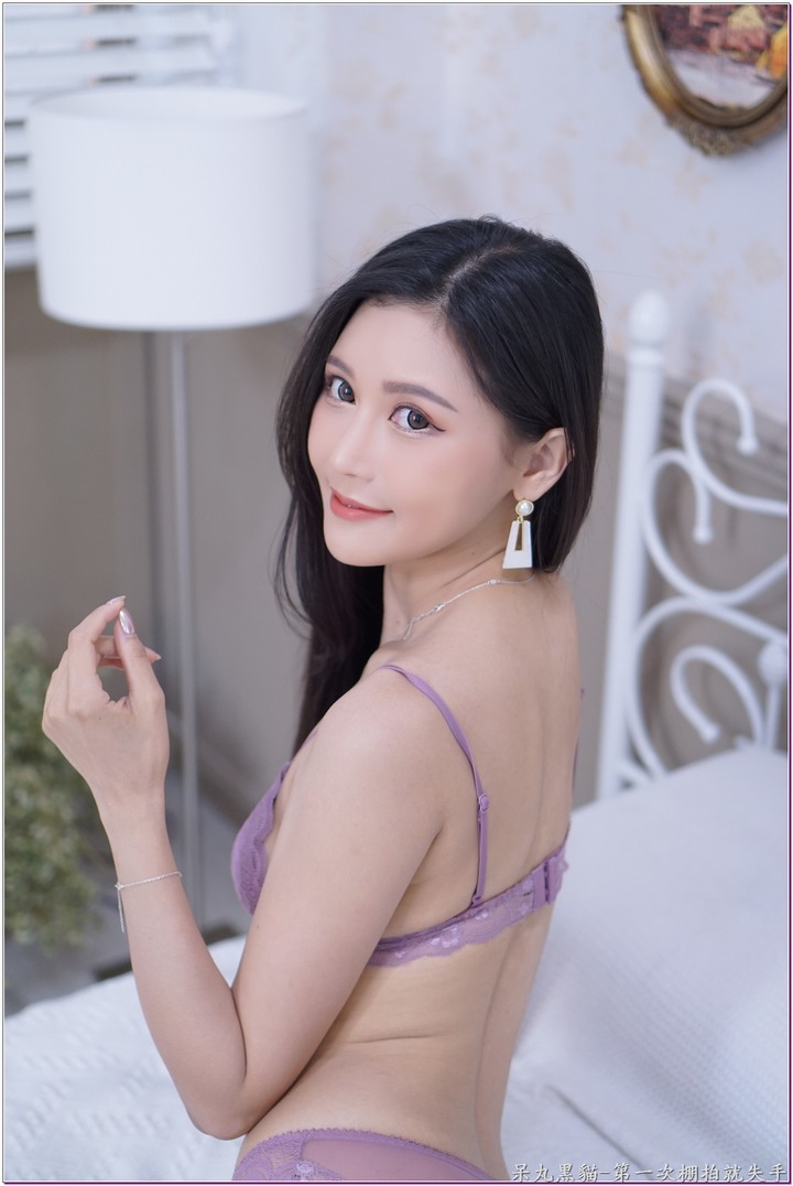 第一次棚拍就失手 ~ 初次才是最美 許玲玲