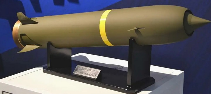 俄烏戰爭刺激火砲技術革新，BAE Systems 成功測試 110 公里射程 155 公釐砲彈