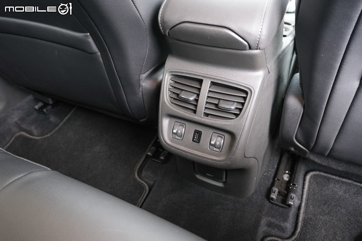 Opel Grandland 德國試駕｜小排氣量高效動力、中型休旅車市場新面貌！