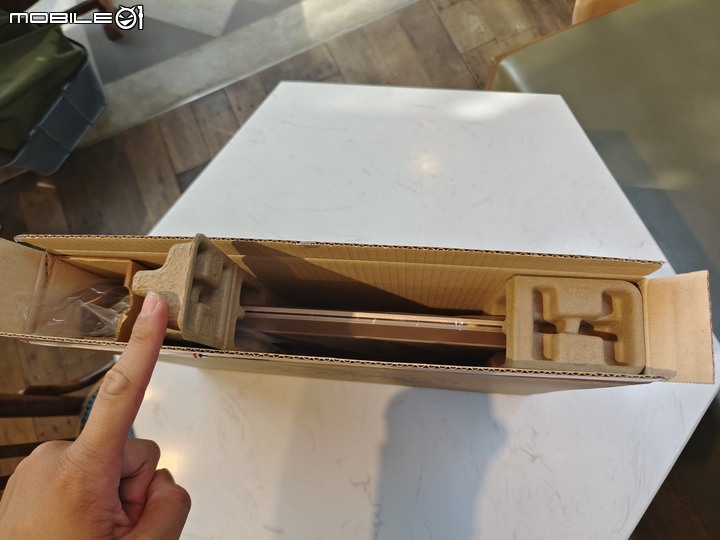 [開箱] HP Pavilion Aero 13 輕薄體驗，輕巧續航好選擇