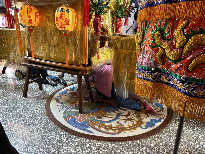騎 到 溪 州 迓 大 甲 媽