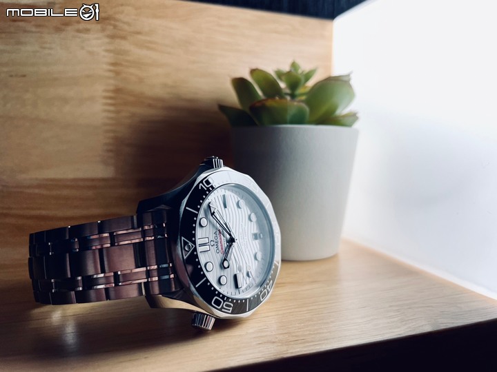「分享」Omega seamaster 300 diver -白面鋼帶