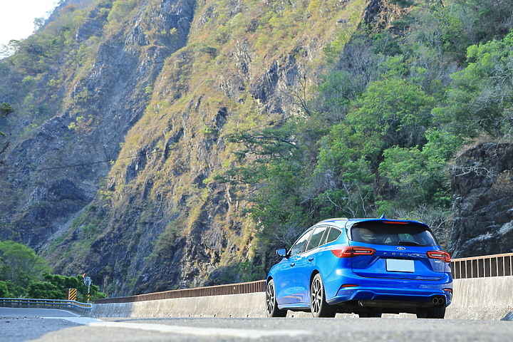 點我看大圖 (映像旅行) 隨心所向、山海隨行in台東高雄 feat. Ford Focus Wagon ST-Line Vignale
